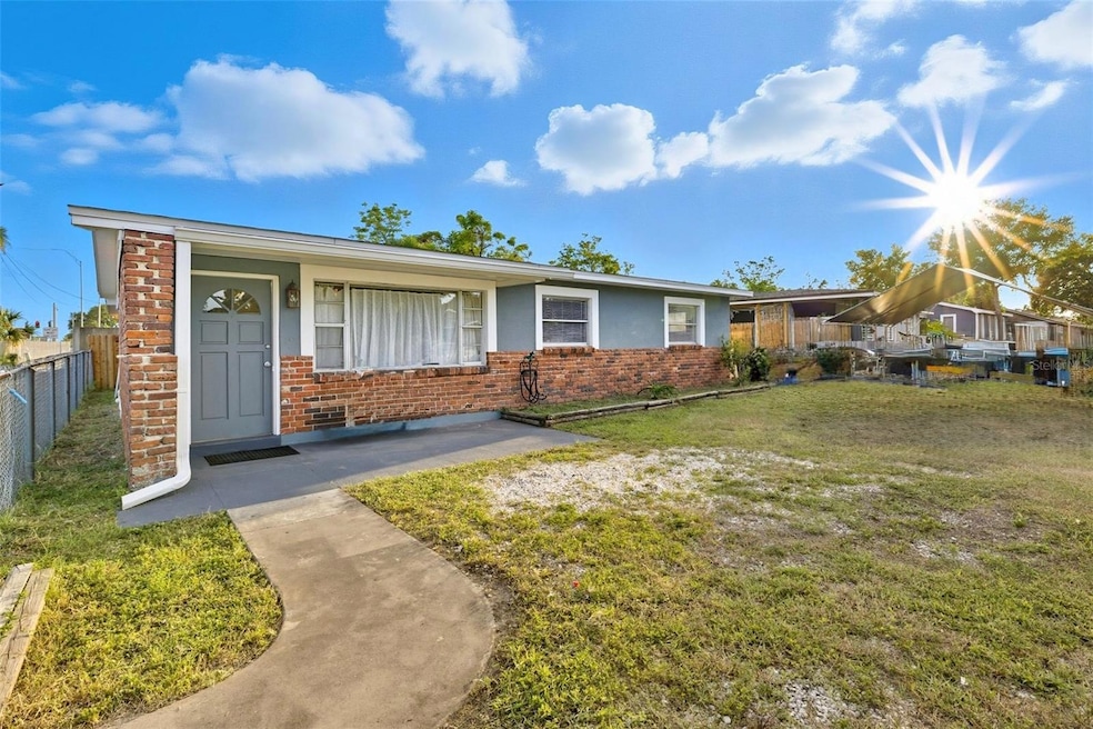 319 E 119th Ave, Tampa, FL 33612 - photo 1