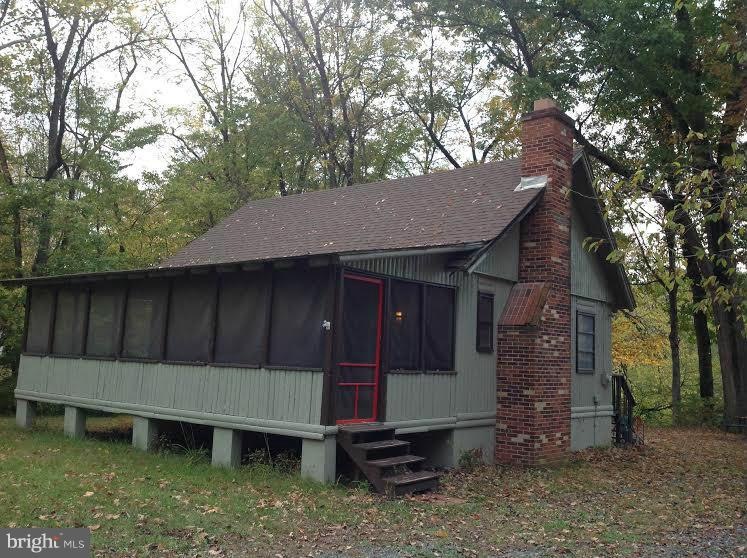 1564 Deer Rapids Rd, Strasburg, VA 22657 - photo 1