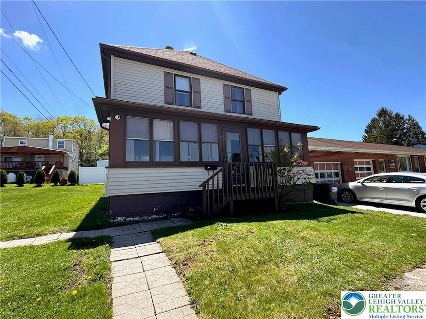 110 Grove St, McAdoo, PA 18237 - photo 1