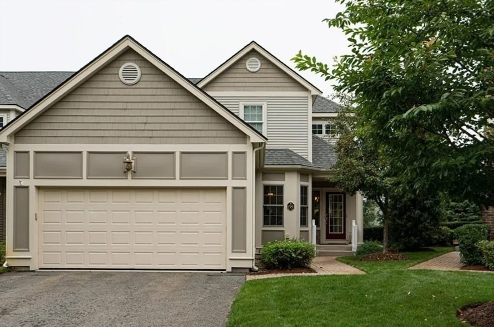 68 Charles Ct, Southborough, MA 01772 - photo 1