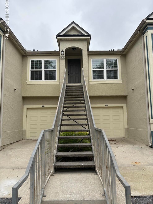 13700 RICHMOND PARK Drive N 804, Jackson