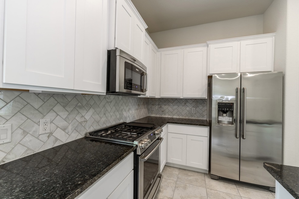 713 Embercove Dr, Houston, TX 77018 - photo 1