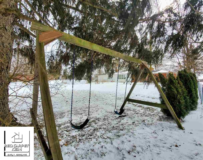 9341 E Coldwater Rd, Davison, MI 48423 - photo 1