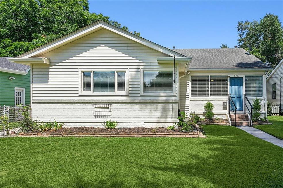 605 Jefferson Park Ave, New Orleans, LA 70121 - photo 1