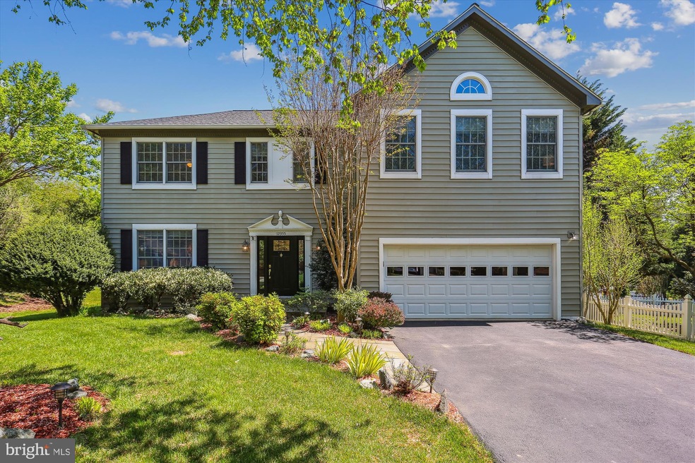 12355 Quince Valley Dr, North Potomac, MD 20878 - photo 1