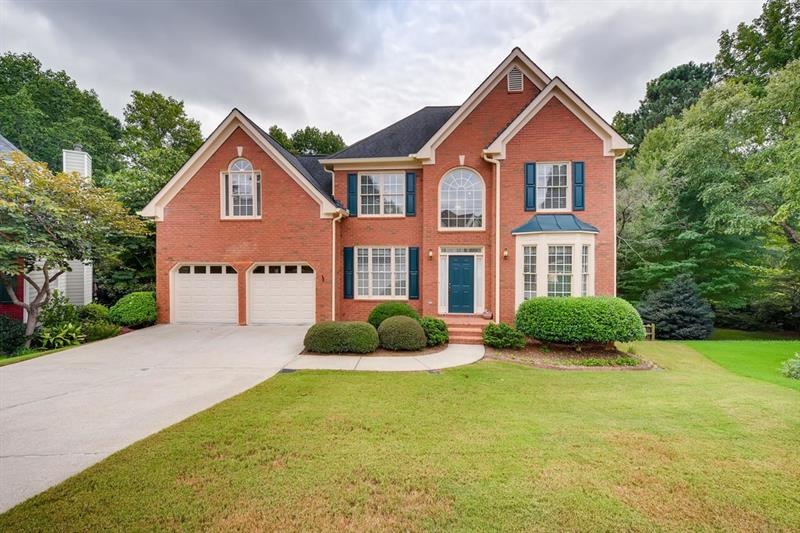 This home sits on a cul-de-sac!