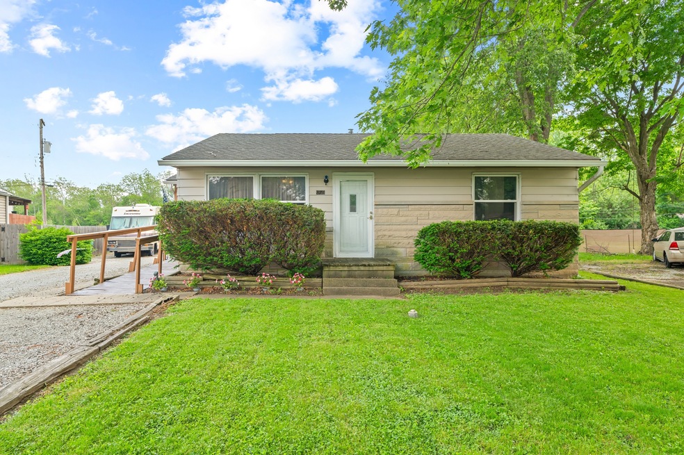 874 Glendale Dr, Franklin, IN 46131 - photo 1