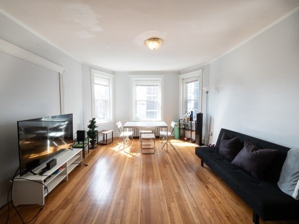 7 Devotion St unit 3, Brookline, MA 02446 - photo 1