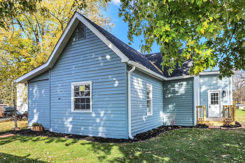 2008 N D St, Elwood, IN 46036 - photo 1