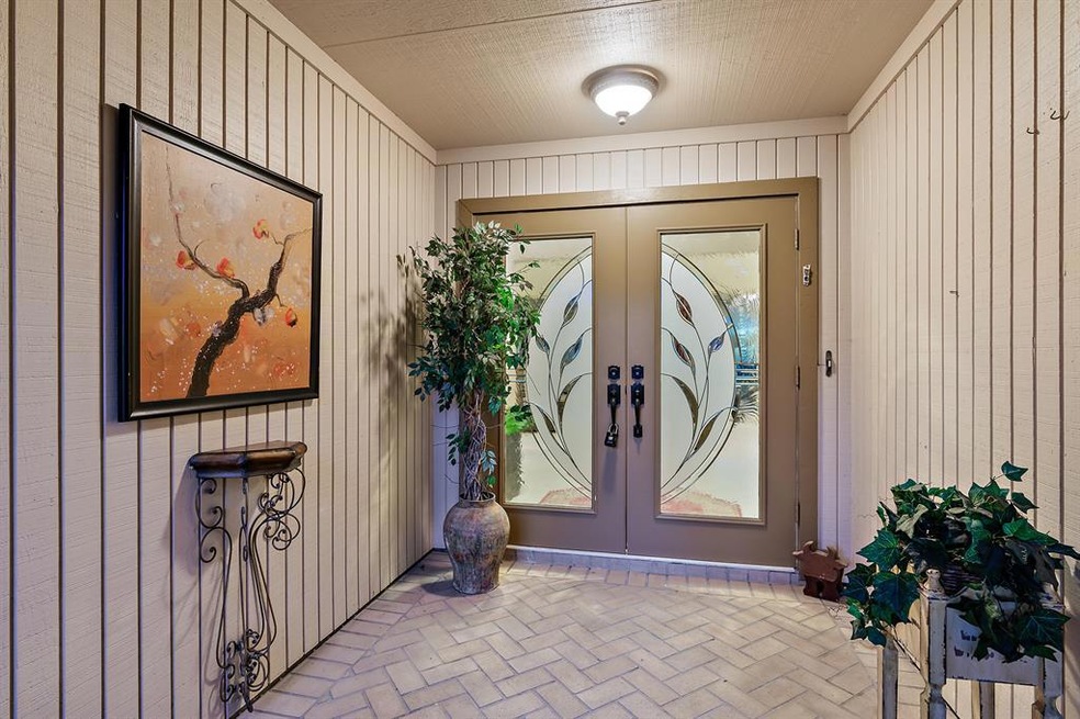 6307 Brandon St-31