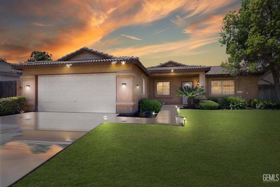 Sold $300,000 • Co-Listing Agent