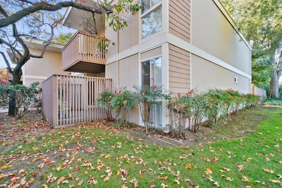 280 Easy St unit 403, Mountain View, CA 94043 - photo 1