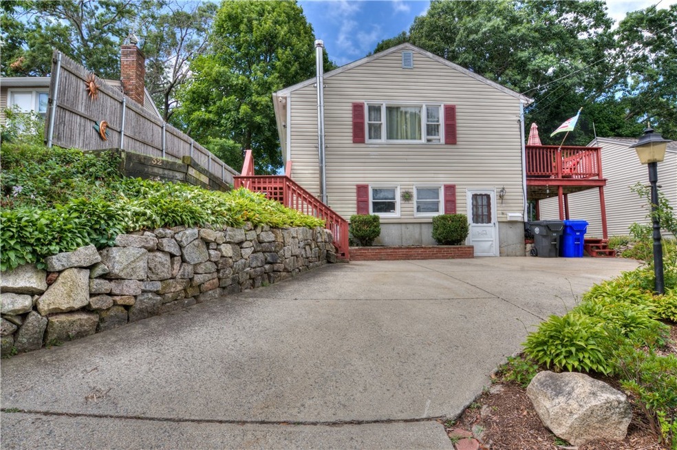 32 Arthur St, West Warwick, RI 02893 - photo 1