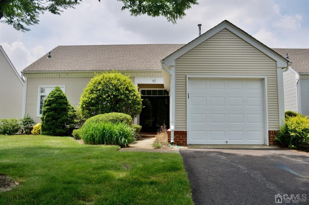 62 Winthrop Rd, Monroe Township, NJ 08831 - photo 1