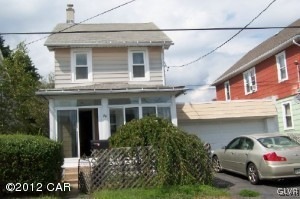 24 Bridge St, McAdoo, PA 18237 - photo 1