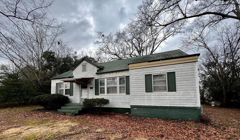 908 Parker St, Americus, GA 31709 - photo 1