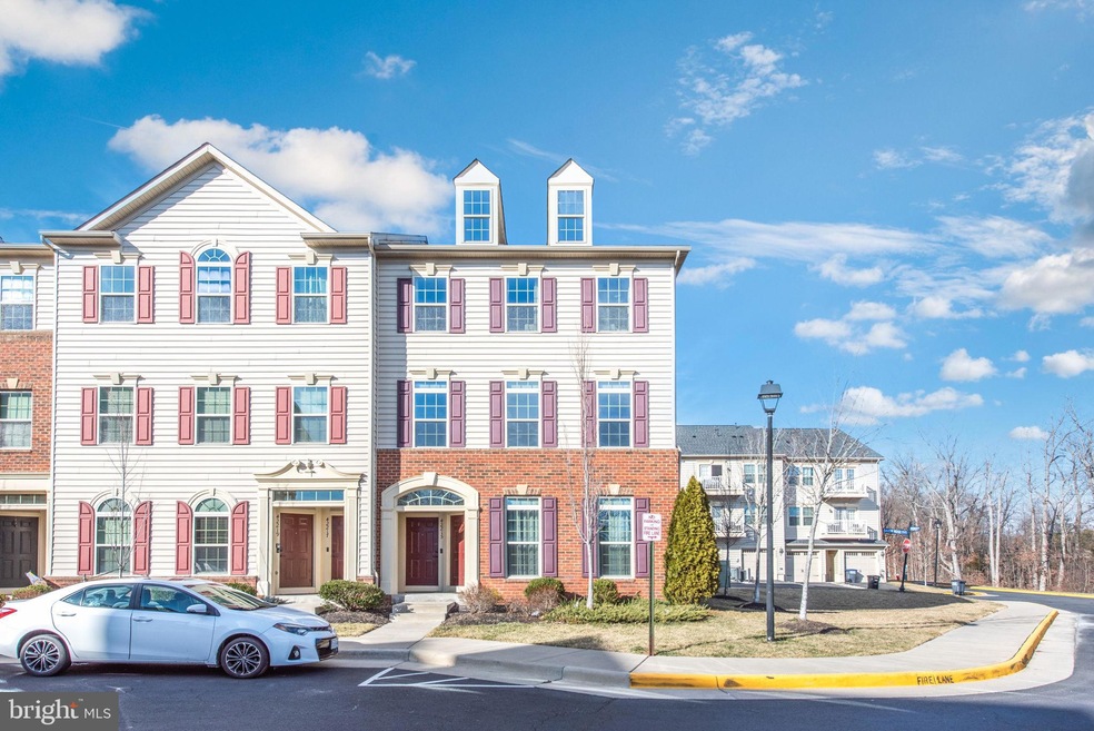 42213 Piebald Square, Aldie, VA 20105 - photo 1