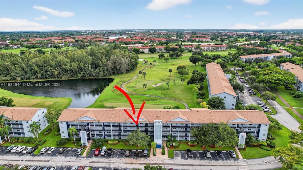 800 SW 125th Way unit 405O, Pembroke Pines, FL 33027 - photo 1