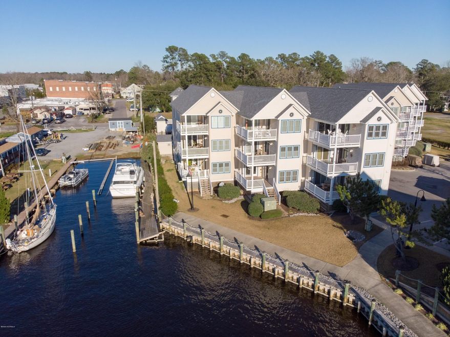 2102 Day Beacon Dr, Belhaven, NC 27810 - photo 1