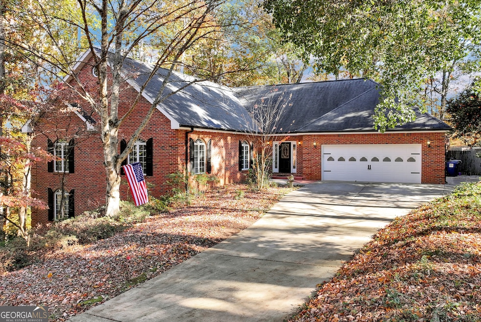 4570 Deep Creek Dr, Sugar Hill, GA 30518 - photo 1