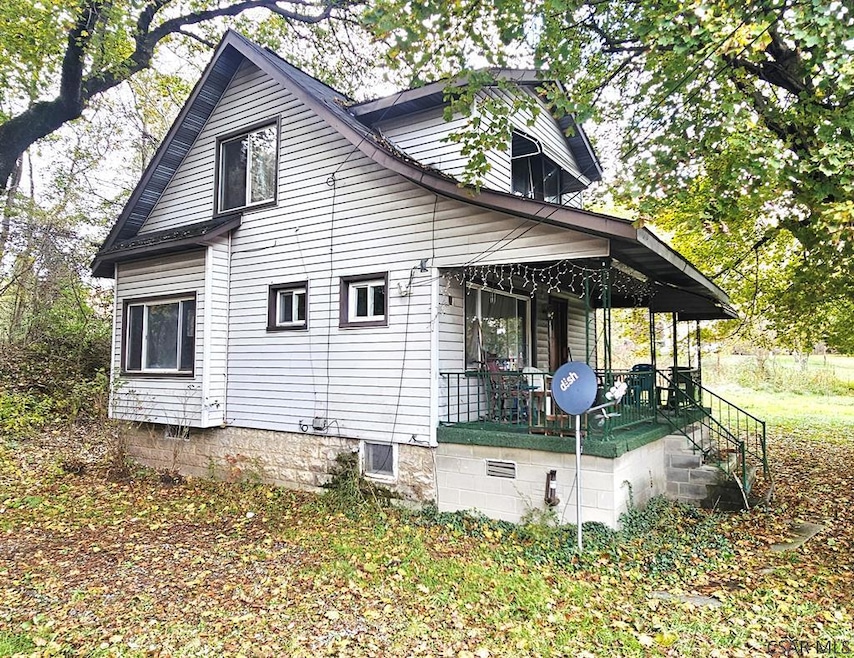 754 Mineral Point Rd, Mineral Point, PA 15942 - photo 1