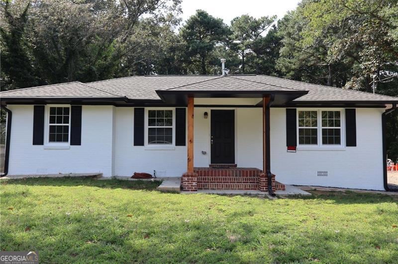 5217 Lyndale Cir, Forest Park, GA 30297 - photo 1