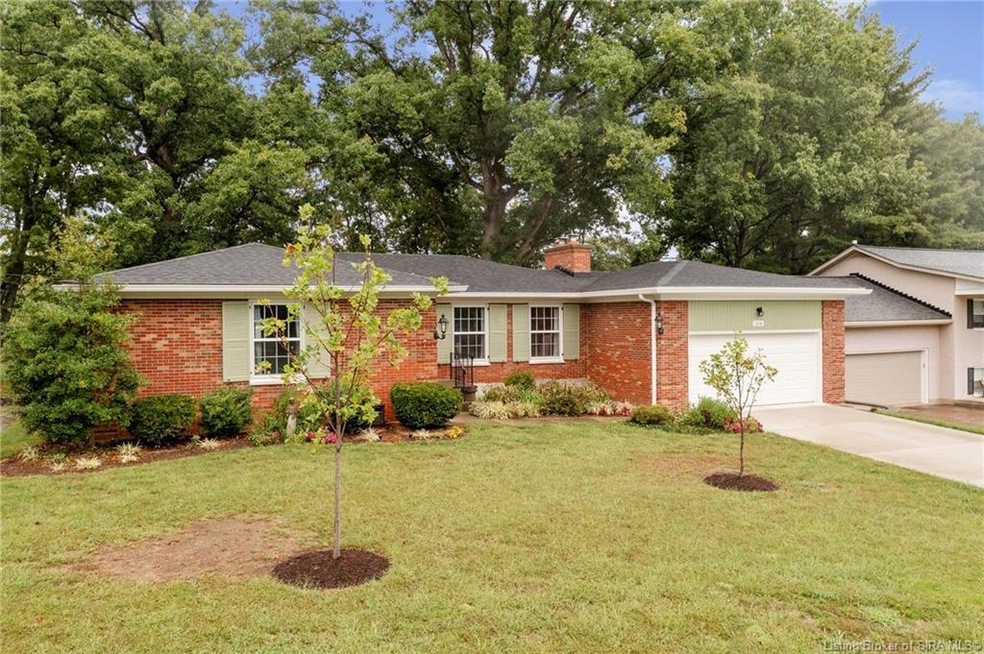 1330 Miller Ln, New Albany, IN 47150 - photo 1