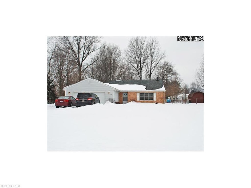 Welcome to 2254 Garden Drive in Avon, Ohio. Both f