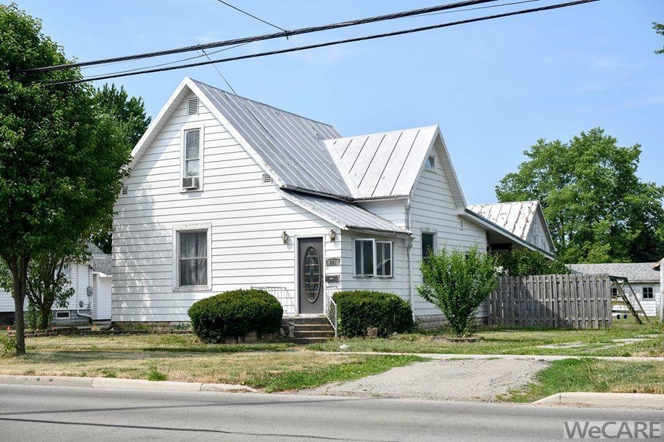 607 W Sycamore St, Columbus Grove, OH 45830 - photo 1