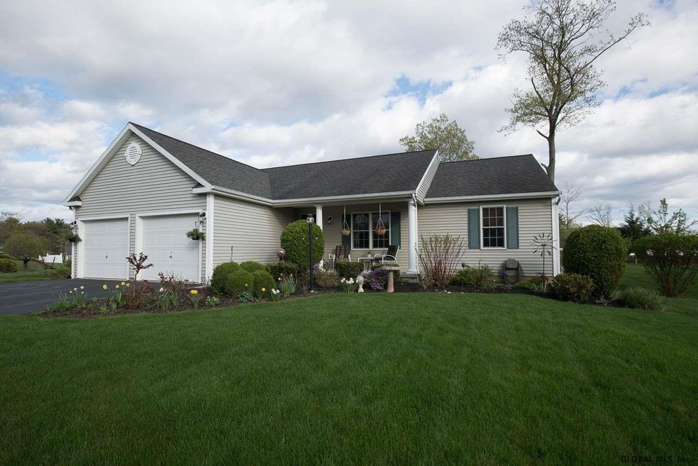 246 N Alandale Ave, Schenectady, NY 12304 - photo 1