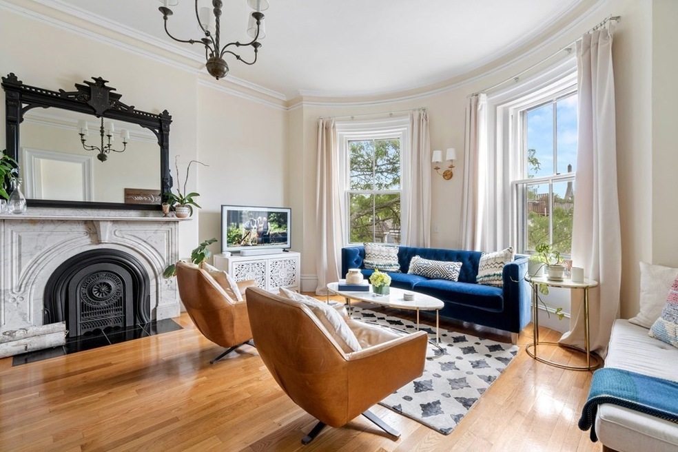 59 Warren St unit 4, Charlestown, MA 02129 - photo 1