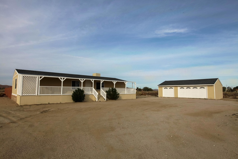 5717 Charan Rd, Rosamond, CA 93560 - photo 1