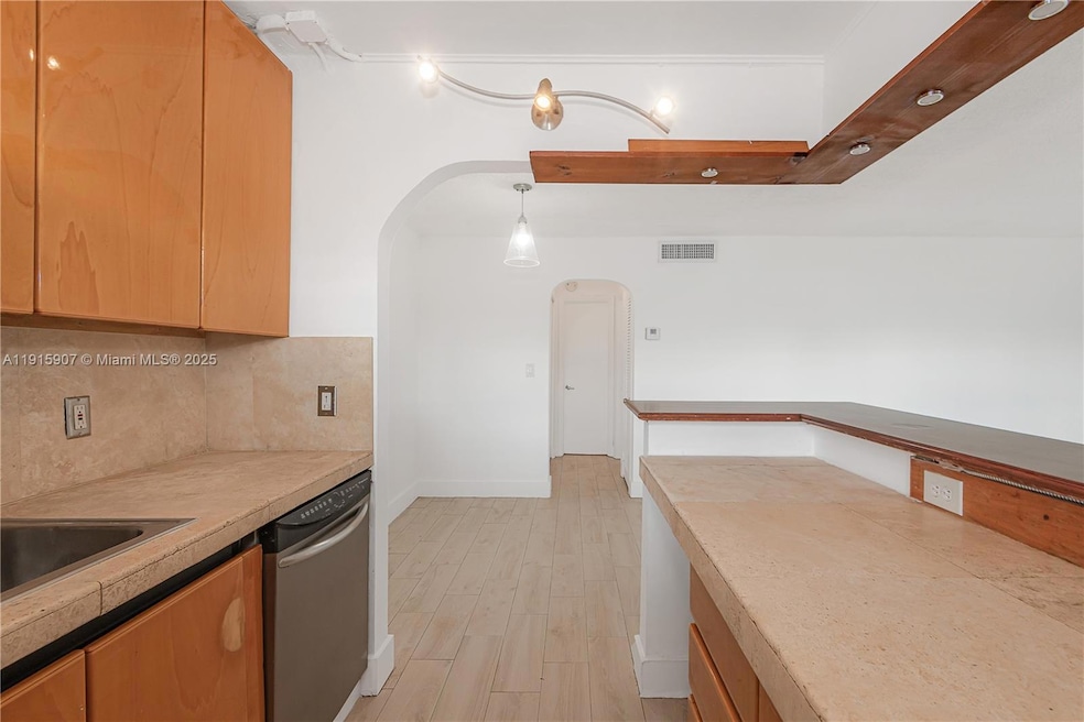 For Rent $2,100/month