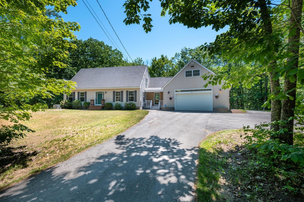 12 Scottland Rd Windham ME-large-001-035