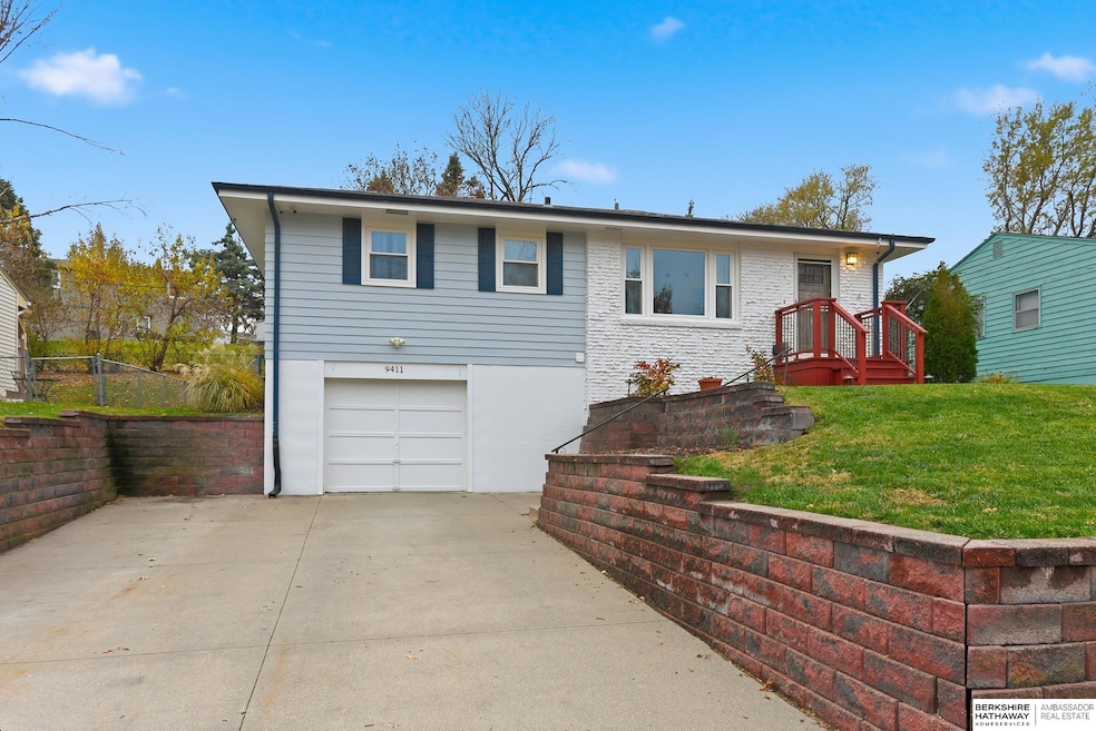 9411 Tomahawk Blvd, Omaha, NE 68134 - photo 1