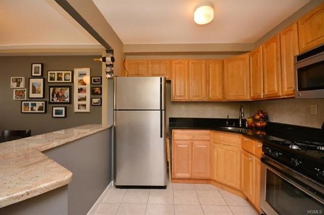 3097 Heath Ave unit 1C, Bronx, NY 10463 - photo 1