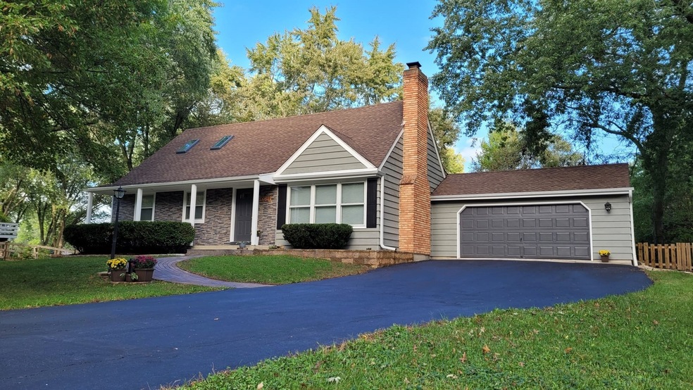 10S159 Ridge Rd, Naperville, IL 60565 - photo 1