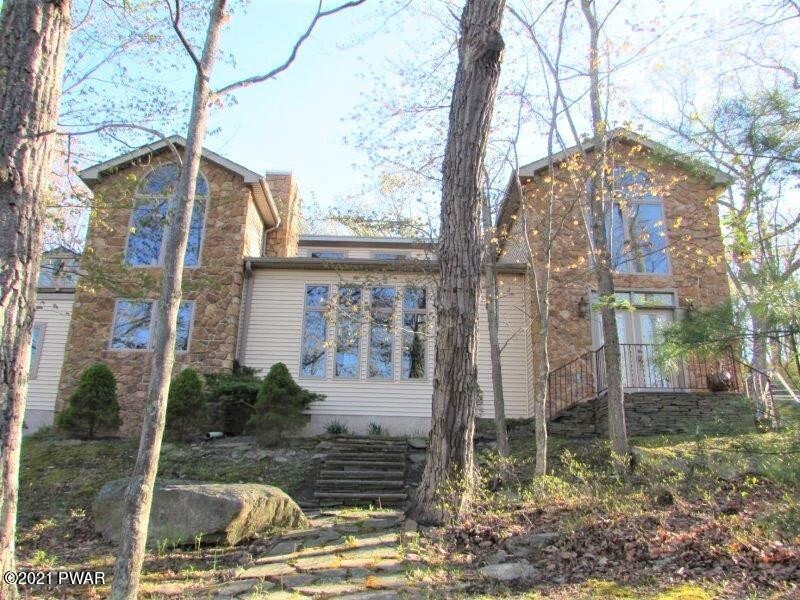 132 Surrey Dr, Hawley, PA 18428 - photo 1