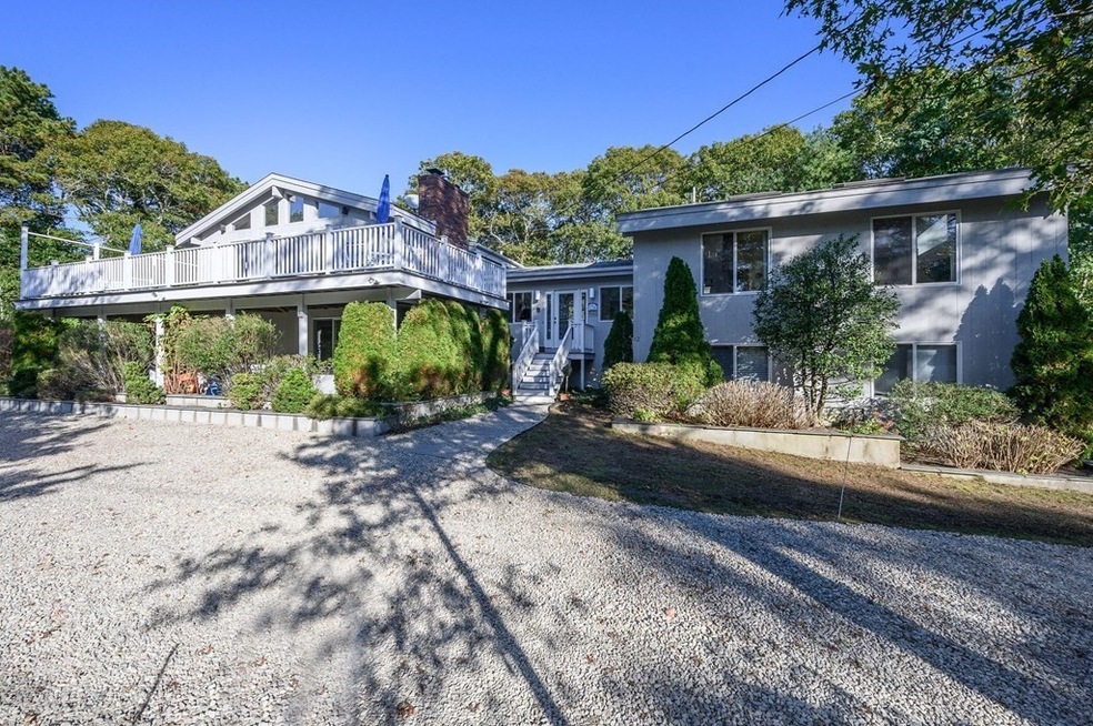 12 N Bournes Pond Rd, Falmouth, MA 02536 - photo 1