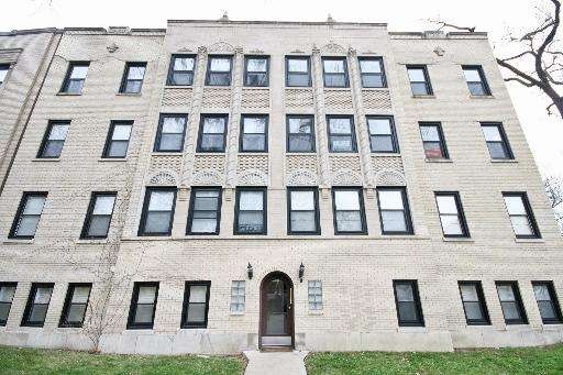 6101 N Washtenaw Ave unit B3, Chicago, IL 60659 - photo 1