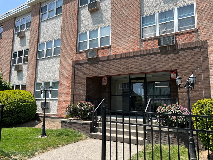 45 Monroe St unit A4, Bridgeport, CT 06605 - photo 1