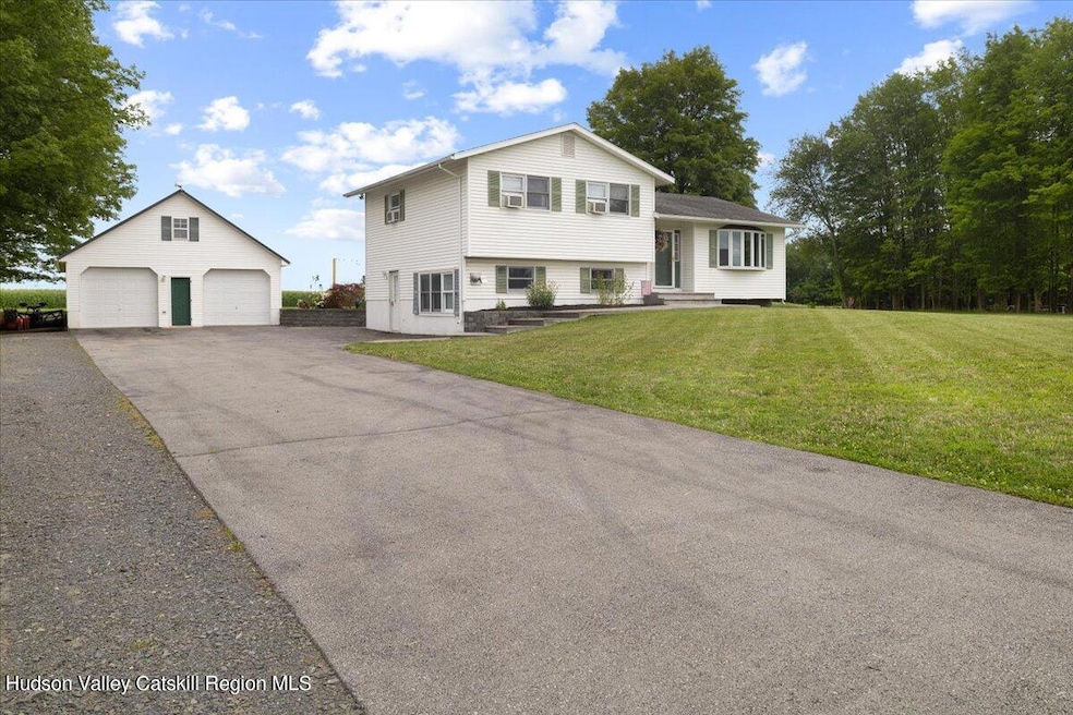 108 Red Mills Rd, Pine Bush, NY 12566 - photo 1