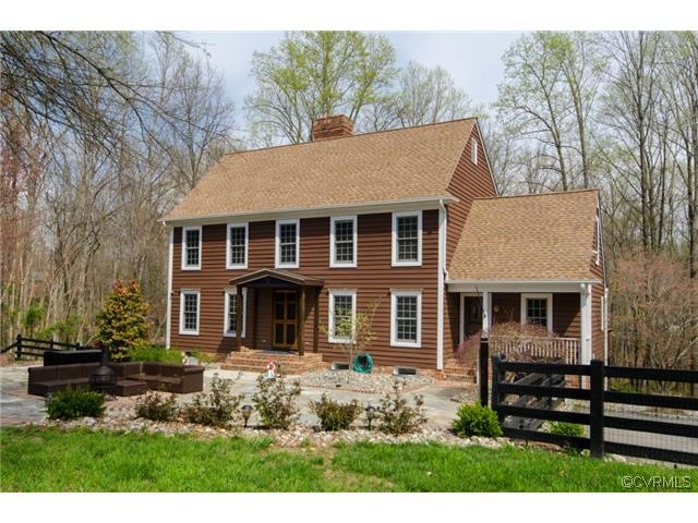 Welcome to 2209 Kings Lynn Road!