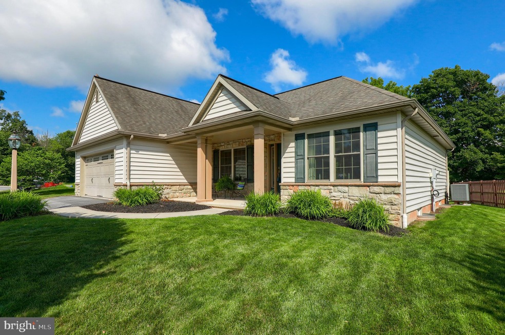 14 Tricia Ln unit 2, Ephrata, PA 17522 - photo 1