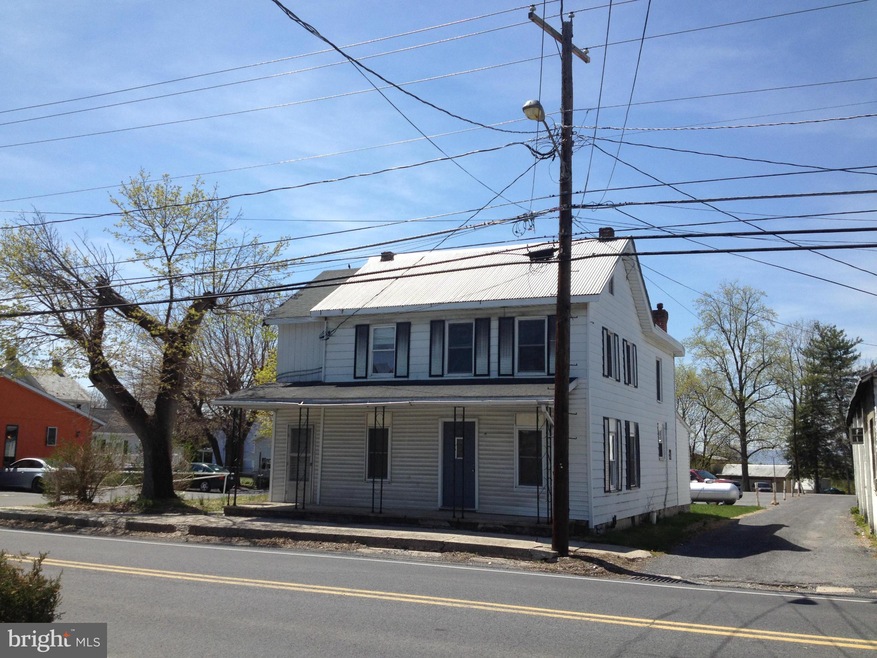 17505 Pennsylvania Ave N, State Line, PA 17263 - photo 1