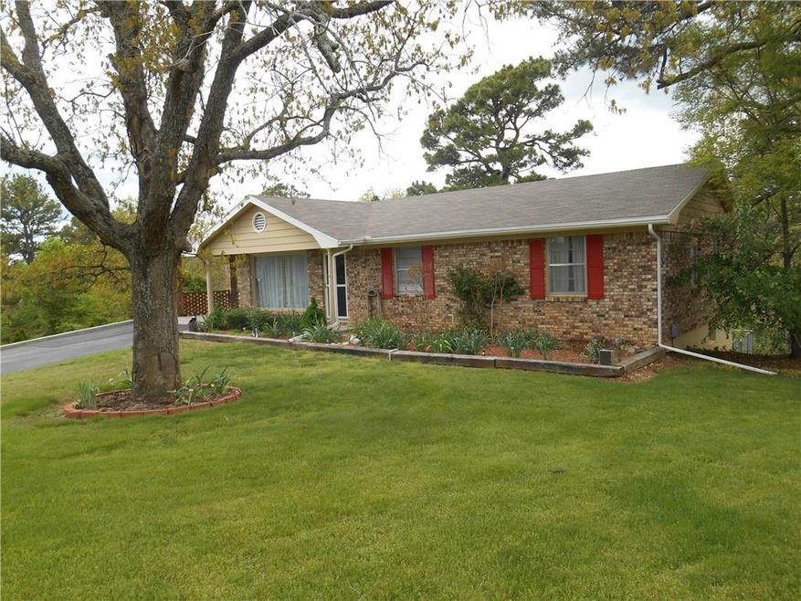 114 Shelton Dr, Eureka Springs, AR 72632 - photo 1