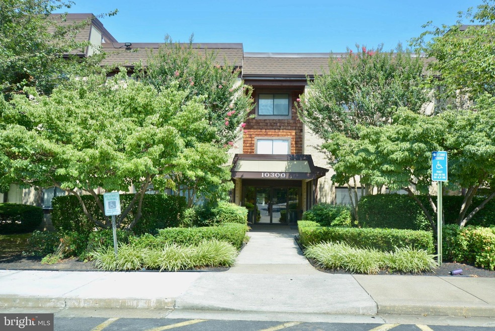 Treebrooke unit 105, Oakton, VA 22124 - photo 1