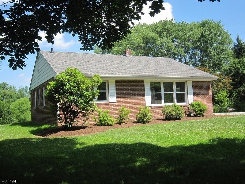 20 Poplar Rd, Ringoes, NJ 08551 - photo 1