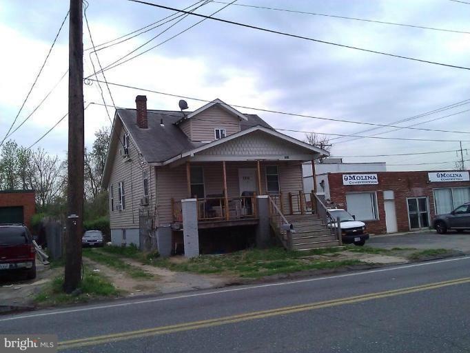 5903 Arbor St, Hyattsville, MD 20781 - photo 1