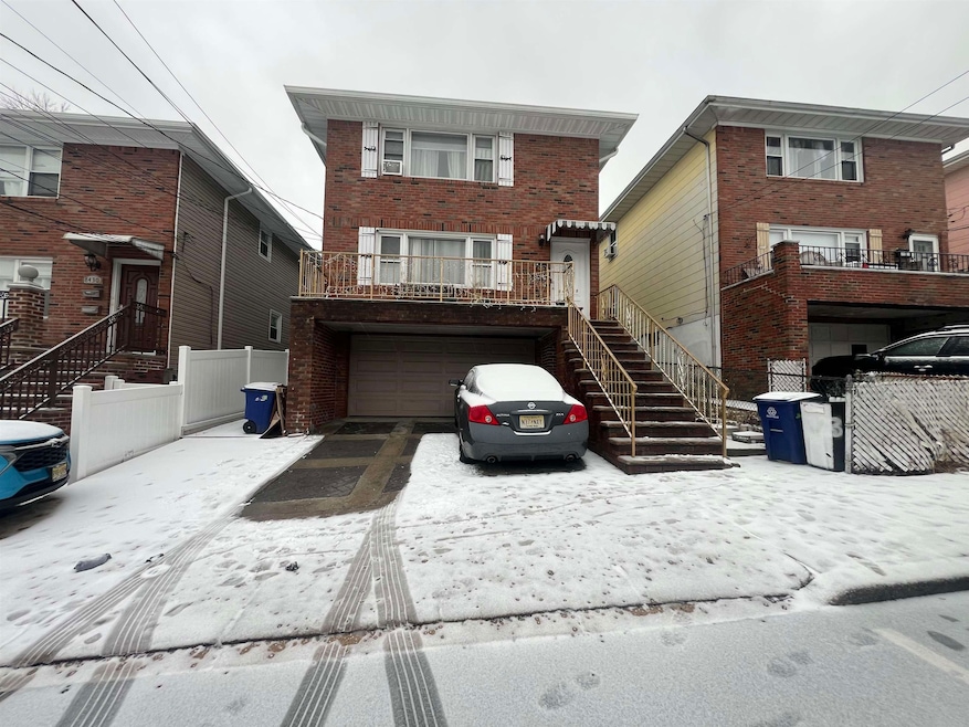 Under Contract $950,000 • Co-Listing Agent